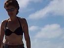 te klein bikini, foto 520x389, 18 reacties, 60 stemmen