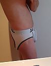wil eruit, foto 1156x1474, 0 reacties, 8 stemmen