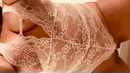 Hard nipples, film 00:00:27, 89 reacties, 337 stemmen