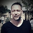 Ik, foto 734x734, 3 reacties, 2 stemmen
