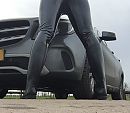 In lak op de parking, foto 850x746, 3 reacties, 19 stemmen