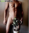 Kunstzinnig, foto 642x724, 1 reacties, 0 stemmen