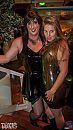 Laura met vriendinnen, foto 575x1009, 6 reacties, 75 stemmen