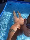 Lekker in het zwembad, foto 2316x3088, 0 reacties, 6 stemmen