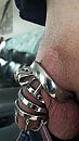 Locked cuckold penis, foto 2250x4000, 3 reacties, 12 stemmen