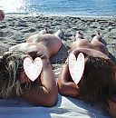 Met vriendjes, foto 2215x2236, 16 reacties, 262 stemmen