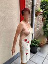 Naakt in de tuin/terras, foto 3000x4000, 13 reacties, 61 stemmen
