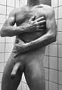 Onder de douche.....inzepen..., foto 298x434, 38 reacties, 68 stemmen