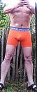 Stoute jongen, foto 691x1671, 2 reacties, 8 stemmen