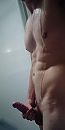 Zo alleen in de douche, foto 1080x2154, 4 reacties, 14 stemmen