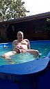 beetje geil in het zwembad, foto 2250x4000, 7 reacties, 7 stemmen