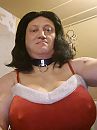 kerstjurk met grote borsten, foto 1104x1472, 3 reacties, 4 stemmen