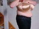 men gouden bra, foto 4000x3000, 3 reacties, 16 stemmen