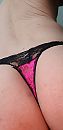 roze string, foto 1592x3264, 8 reacties, 18 stemmen