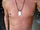 tepelpiercings: spelmateriaal., foto 2560x1920, 4 reacties, 11 stemmen