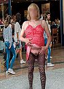 tijdens het shoppen, foto 1905x2623, 3 reacties, 13 stemmen