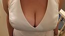 trouw decollete, foto 4000x2250, 20 reacties, 72 stemmen
