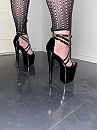 voor de High Heel lovers, foto 3000x4000, 15 reacties, 56 stemmen