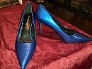 Blauwe pumps, foto 4000x3000, 6 reacties, 27 stemmen