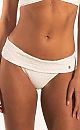 Hoi, foto 857x1375, 14 reacties, 42 stemmen