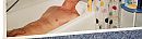 In bad........of lekker douche, foto 1756x492, 2 reacties, 7 stemmen