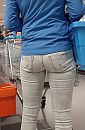In de supermarkt.., foto 1479x2259, 4 reacties, 16 stemmen