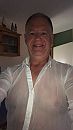In een sexy shirt, foto 2160x3840, 1 reacties, 5 stemmen
