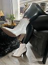 Laarsjes, foto 3000x4000, 25 reacties, 76 stemmen