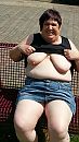 Lekker buiten op het bankje, foto 720x1280, 18 reacties, 67 stemmen