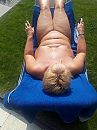 Lekker in tuin, foto 3000x4000, 24 reacties, 153 stemmen
