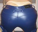 Leren broek, foto 829x707, 3 reacties, 18 stemmen