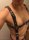 Leren kinky harness, foto 556x746, 5 reacties, 21 stemmen