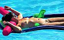 Mature wife for all to see, foto 1600x1003, 0 reacties, 4 stemmen