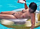 Neighborhood Whore, foto 1600x1200, 0 reacties, 1 stemmen