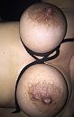 Opgeknoopte borsten, foto 1294x2048, 31 reacties, 101 stemmen