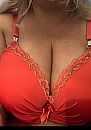 Rood, foto 931x1319, 13 reacties, 61 stemmen