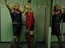 Showing who is the boss, foto 1280x960, 4 reacties, 3 stemmen