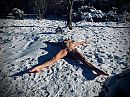 Snow angel ❄️, foto 1280x960, 30 reacties, 151 stemmen