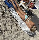 Strandgenot 2, foto 1125x1134, 3 reacties, 15 stemmen