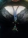 Twins met ketting, foto 1200x1600, 7 reacties, 32 stemmen
