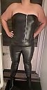 Vrouw in leer, foto 2034x3864, 22 reacties, 94 stemmen