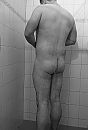 Wie komt m'n rug wassen?, foto 1267x1851, 1 reacties, 9 stemmen