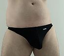 Zwarte string, foto 2257x2012, 5 reacties, 19 stemmen