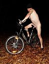 gisteravond voor de avondklok, foto 591x775, 5 reacties, 32 stemmen