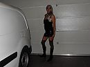 in black, foto 1024x768, 2 reacties, 9 stemmen