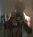 onder de douche, foto 1183x1331, 2 reacties, 2 stemmen