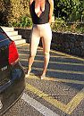 op stap in strakke legging, foto 928x1280, 24 reacties, 213 stemmen