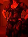 the lady in red, foto 3000x4000, 7 reacties, 43 stemmen