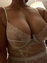 van date, foto 768x1024, 8 reacties, 43 stemmen