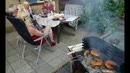 BBQ met Sir Rob + Mrs Samantha, film 00:00:00, 9 reacties, 16 stemmen